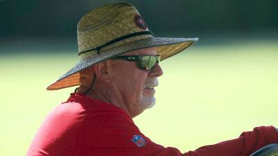 Former Bucs head coach Bruce Arians says he’d ‘probably’ still be head coach if Tom Brady stayed retired