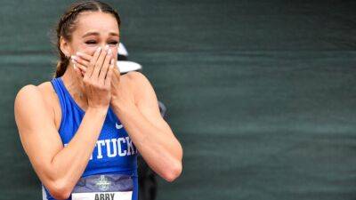 Abby Steiner crushes NCAA 200m record, runs epic 4x400m relay leg - nbcsports.com -  Kentucky -  Eugene