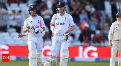2nd Test: Mitchell stars for New Zealand as England eye fightback
