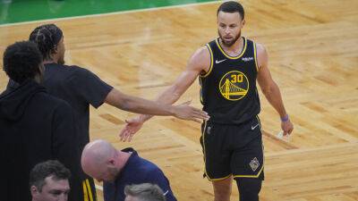 Curry masterpiece as Warriors square NBA Finals with Celtics win