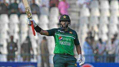 Paul Stirling - Babar Azam - Chris Gayle - Shaheen Shah Afridi - Mark Waugh - Ross Taylor - Javed Miandad - Jayden Seales - Pakistan Star Imam-ul-Haq Becomes Only Second Batter To Achieve Huge Feat In ODIs - sports.ndtv.com - Pakistan - county Kane - county Williamson