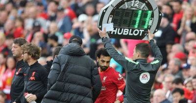 Lionel Messi - Ronaldinho offers advice to Mohamed Salah on his Liverpool future - msn.com - Brazil