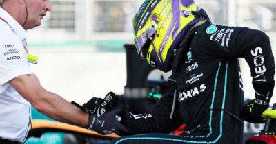 Lewis Hamilton - F1 rule stopped Lewis Hamilton being helped out of Mercedes despite obvious back agony - msn.com - Russia - Ukraine - Italy -  Baku - Azerbaijan