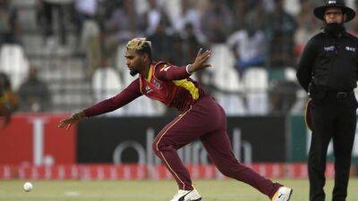 Nicholas Pooran - Javed Miandad - "Nicholas Murali Pooran": Ian Bishop's Cheeky Tweet After West Indies Skipper Takes 4 Wickets vs Pakistan - sports.ndtv.com - Sri Lanka - Pakistan - county Nicholas