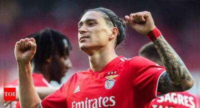 Benfica reach agreement with Liverpool to sell Darwin Nunez for 75 million euros