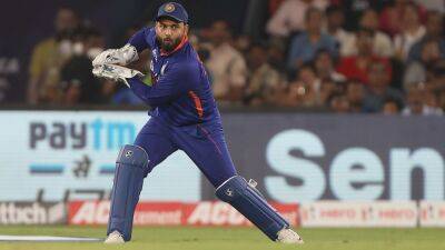 Rishabh Pant Should Have Bowled Axar Patel A Bit Earlier In Second T20I, Says Ashish Nehra