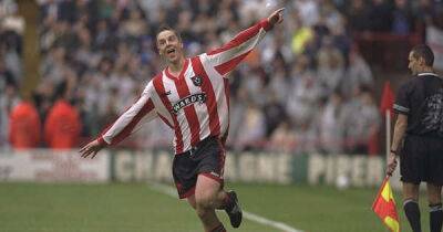 Andy Walker - Sheffield United launch iconic retro kit range bringing back memories of famous promotion day - msn.com