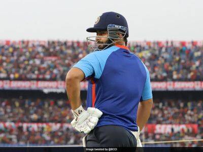 Hardik Pandya - Shreyas Iyer - Rishabh Pant - Umran Malik - "Match Day Feels On A Non-Match Day": Team India Trains In Packed Stadium In Cuttack. See Pics - sports.ndtv.com - South Africa - India