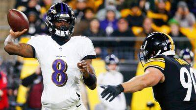 Quarterback Lamar Jackson back with Baltimore Ravens for first time this offseason