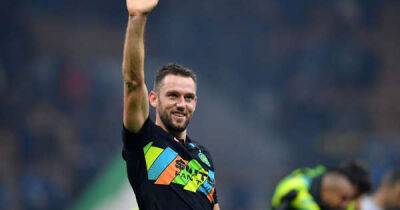 Inter Milan - Stefan De-Vrij - From Italy: Man Utd now eyeing £25.2m-rated 'brilliant player' who won league title in 2021 - msn.com - Manchester - Italy