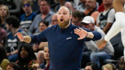 Grizzlies sign head coach Jenkins to multi-year extension