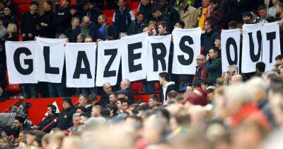Manchester United fans apportion blame for recent struggles with Glazers message