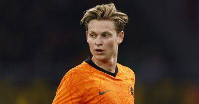 Barcelona ‘lower asking price’ for Frenkie de Jong and other Manchester United rumours