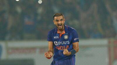 "Match Changing Bowling": Harshal Patel Guides India To Win With Best T20I Figures, Twitter Celebrates Bowler's Performance