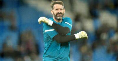 I’m delighted to be staying with City – Scott Carson signs new deal