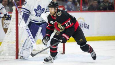 Senators sign F Gambrell to one-year extension