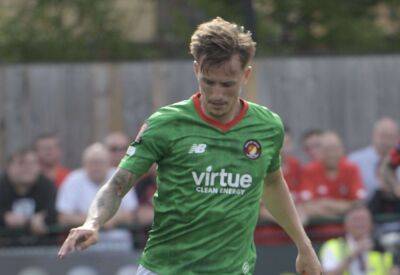 Ebbsfleet United announce new deals for player-of-the-year Ben Chapman and Jack Paxman