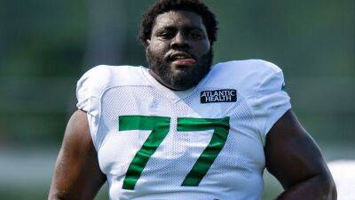 New York Jets offensive tackle Mekhi Becton wary of critics, set 'to make them eat their words'