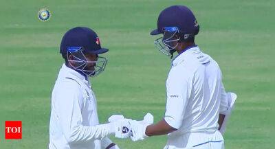 Ranji Trophy semifinal: Mumbai in complete command, take first-innings lead against UP
