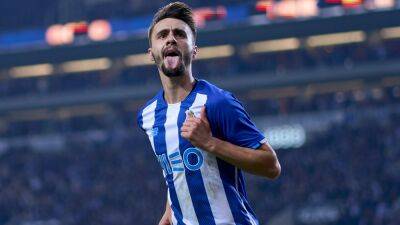 Arsenal agree €40m deal to sign Porto's Fabio Vieira and closing on Gabriel Jesus move - reports