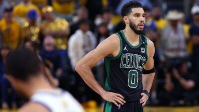 Celtics showing fatigue late in NBA Finals