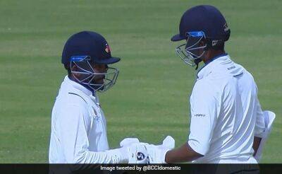 Yashasvi Jaiswal - Prithvi Shaw - Prithvi Shaw Trolls Yashasvi Jaiswal For Scoring First Run On 54th Ball In Mumbai's Ranji Trophy Semi-final - sports.ndtv.com -  Mumbai