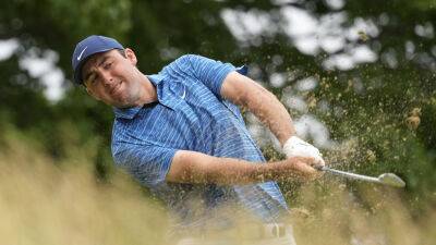 Brooks Koepka - U.S.Open - Charlie Riedel - Scottie Scheffler - US Open 2022: Scottie Scheffler, Brooks Koepka, MJ Daffue steal 2nd round with incredible shots - foxnews.com - Usa - state Massachusets