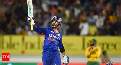 Rahul Dravid - I am feeling very secure in this set-up : Dinesh Karthik - timesofindia.indiatimes.com - South Africa - India