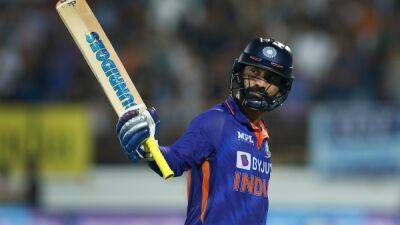 "Certainly One Of The Best Finishers In The Game": Keshav Maharaj On Dinesh Karthik