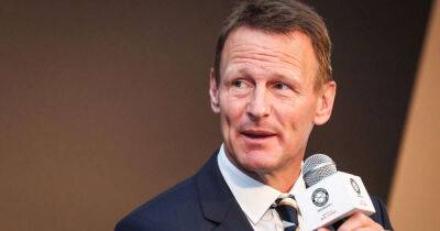 Sheringham tells Man Utd how many players they ‘need’ to buy; reveals ‘despairing thought’