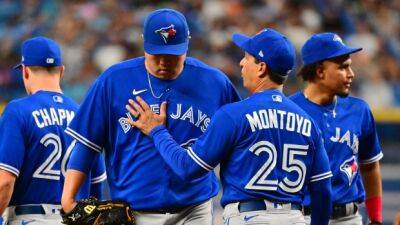 Blue Jays' Ryu undergoes Tommy John surgery