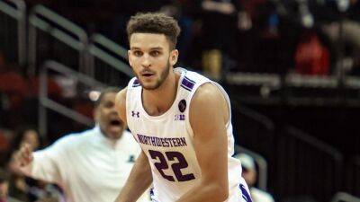 Pete Nance, best available player in basketball portal, transferring to North Carolina from Northwestern