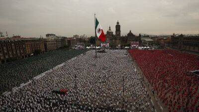 Mexico City sets world record after 14,299 attend mass boxing class