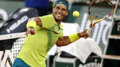 Rafael Nadal - Carlos Alcaraz - Roland Garros - Alexander Zverev - Novak Djokovic - Nadal wins four-set clash with Djokovic to make French Open semis - france24.com - France - Germany - Serbia - Australia -  Paris