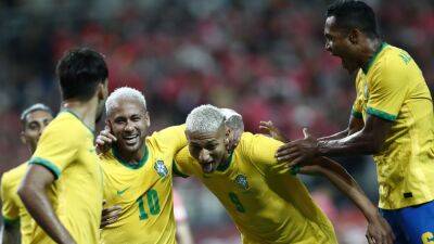 Brasil golea a Corea del Sur con un doblete de Neymar