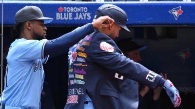 Blue Jays rally from five down, end Yankees' nine-game win streak