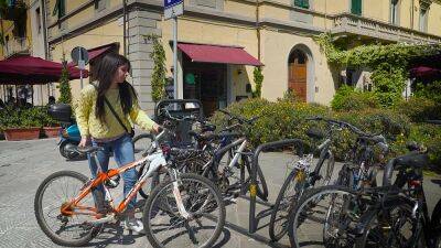 Promote urban ecomobility with vouchers and methods to prevent bike theft - euronews.com - Italy - Eu