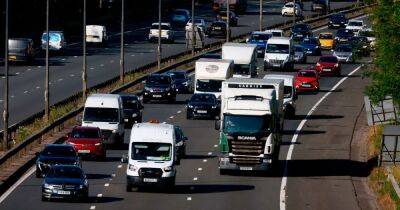 Overturned lorry causing queues on M4 for commuters amid rail strike - walesonline.co.uk