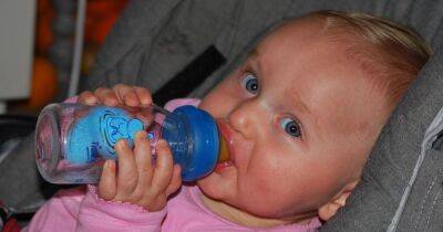 Should you give young babies water during hot weather? - manchestereveningnews.co.uk - Britain