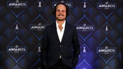NHL Awards 2022 - Auston Matthews stays 'casual' with open-shirt Gucci fit