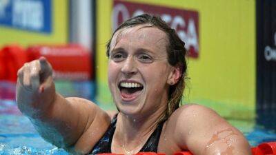 Watch: Katie Ledecky Finishes 14 Seconds Ahead Of 2nd Placed Swimmer In Latest World Championships Triumph