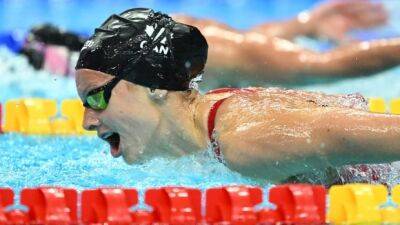 Emerging Canadian swim teen star Summer McIntosh wins gold medal at worlds