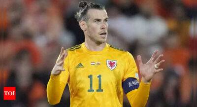 Wales skipper Gareth Bale in talks with Cardiff over potential move
