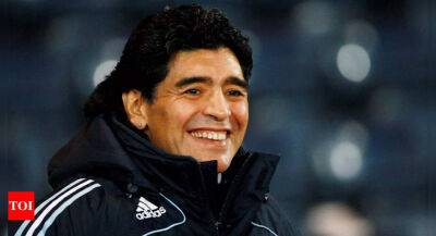 Diego Maradona - Eight medical staff to be tried for Diego Maradona death - timesofindia.indiatimes.com