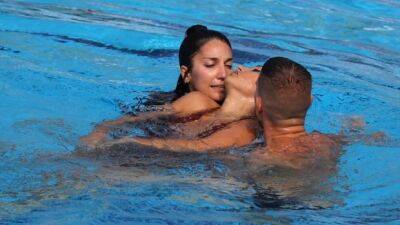 Coach rescues U.S. artistic swimmer from bottom of pool at World Championships - cbc.ca - Usa