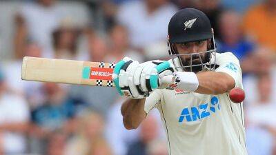 Daryll Mitchell and Tom Bundell rescue New Zealand in second Test against England