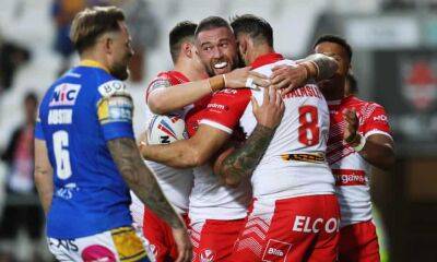 Zak Hardaker - Hurrell and Walmsley doubles lead St Helens to emphatic win over Leeds - theguardian.com
