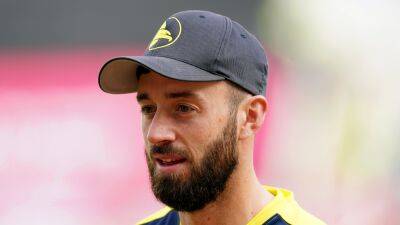 Superb James Vince ton leads Hampshire to shock win over Somerset - bt.com - county Essex