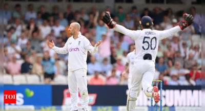 England vs New Zealand, 3rd Test: Jack Leach says freak Henry Nicholls wicket all part of 'silly' cricket