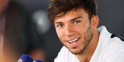 Pierre Gasly extends AlphaTauri stay into 2023